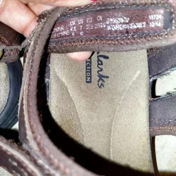 CLARKS Collection Brown Sandals Women's 7 - Picture 4 of 5